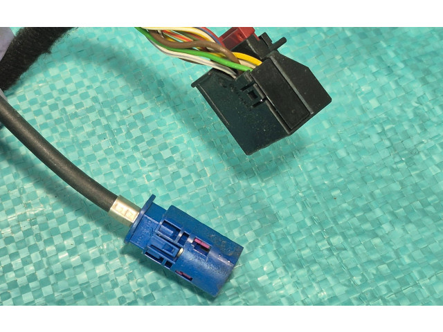 Zpětné zrcátko Volkswagen Touareg II 2012 E1021095