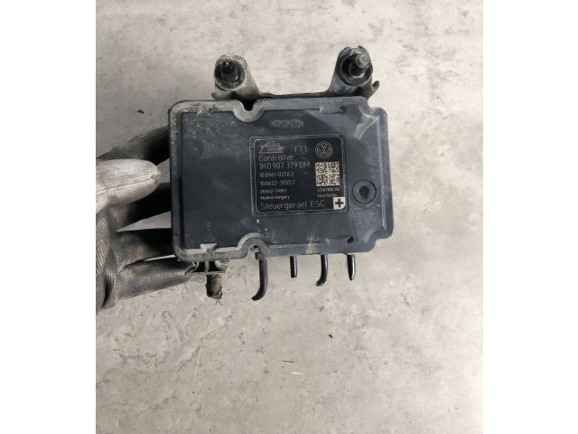 Блок АБС 1K0907379BM, 1K0614517ED Volkswagen Caddy 2004 - 2010 года