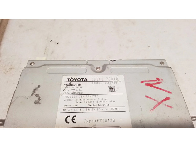 Радио/ проигрыватель CD/DVD / навигация