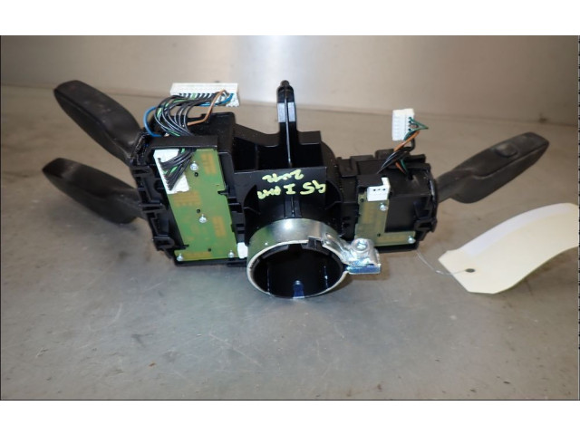 Ручка стеклоочистителей Audi Q5 SQ5