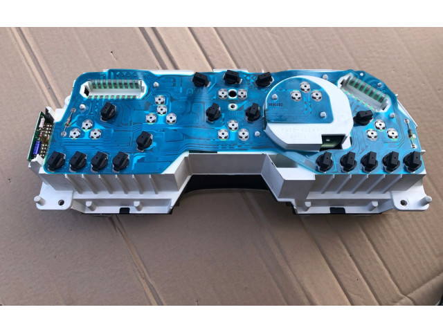 Přístrojová deska  Mercury Cougar VII 1989   