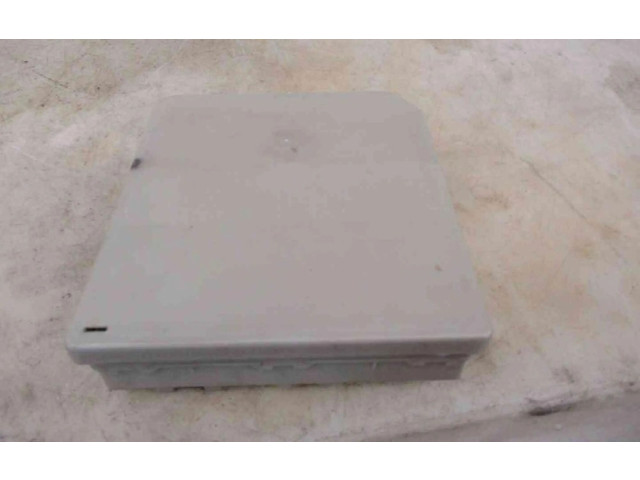 Блок предохранителей 194747A, 194747A   Renault Clio III    