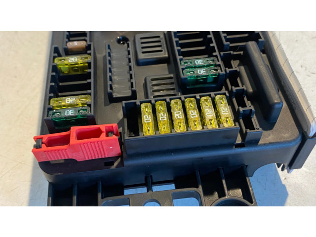 Pojistková skříňka 106887, 926111102 BMW 1 F20 F21 2012