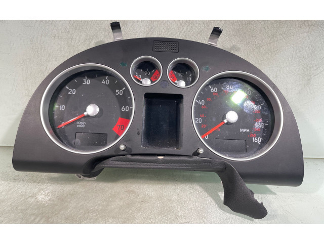 Přístrojová deska Audi TT Mk1 2003 8n2920980a