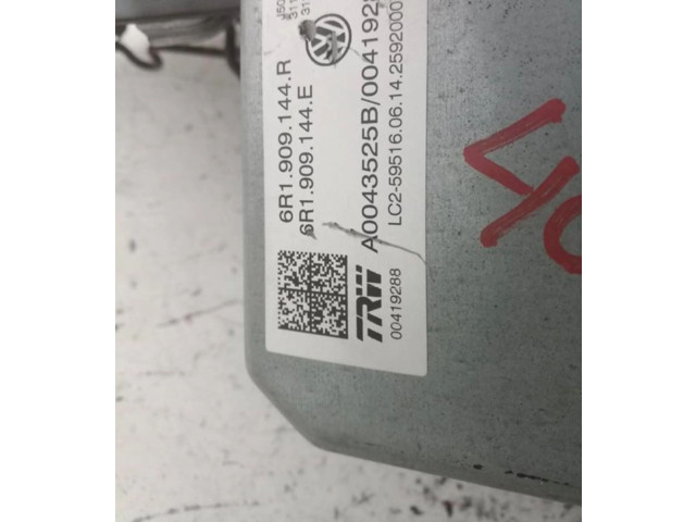 Руль Skoda Rapid (NH)  2012 - 2019 года 6R1423510BE      