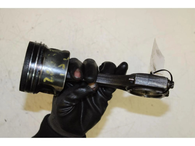  Поршень с шатуном    Mini Cooper Countryman R60  1.6