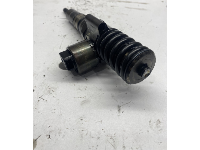 Интеркулер  03G130073G   Volkswagen Golf VI 