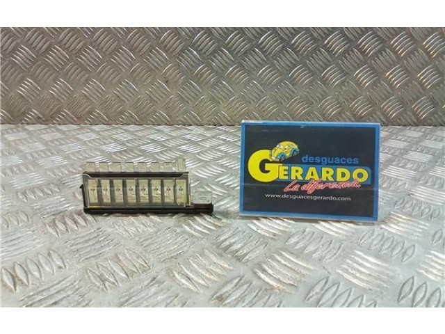 Блок предохранителей  1879001316, 1879001316   KIA Pro Cee'd II    