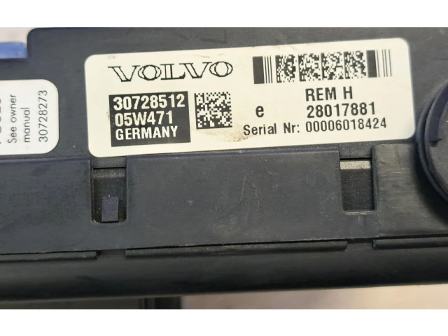 Pojistková skříňka 30728512, 30786646 Volvo XC90 2006