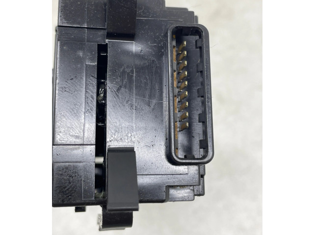 Ручка стеклоочистителей 17D714, PA6GF30 Mitsubishi Outlander