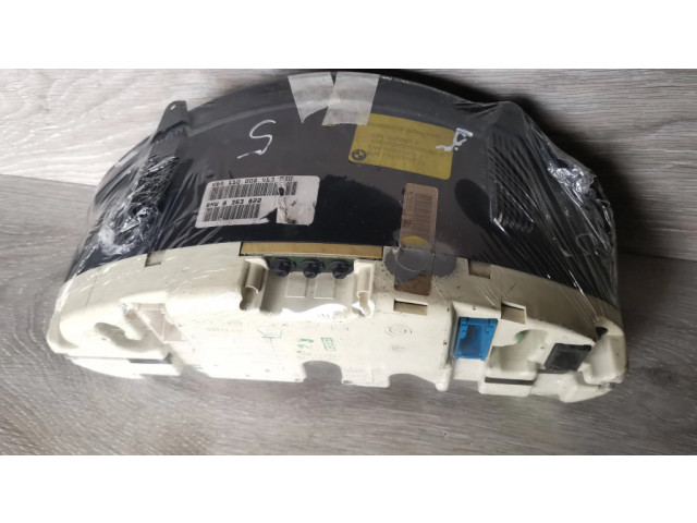 Přístrojová deska BMW 3 E36 1993 8353825, 8353822