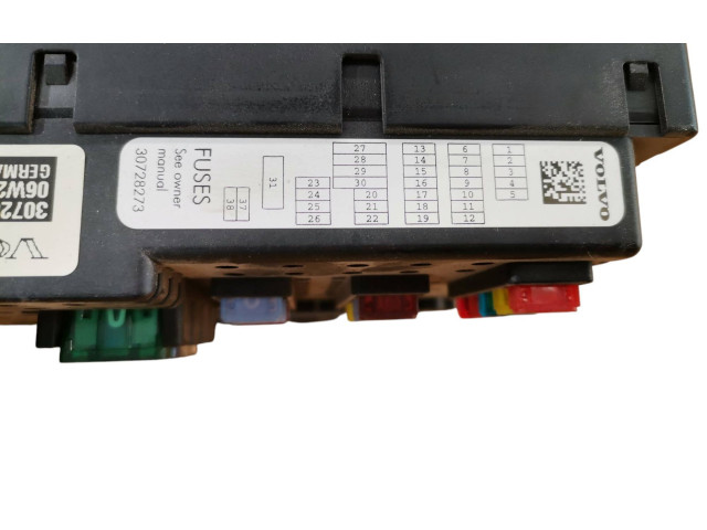 Блок предохранителей 30728512, 28017881   Volvo XC90    