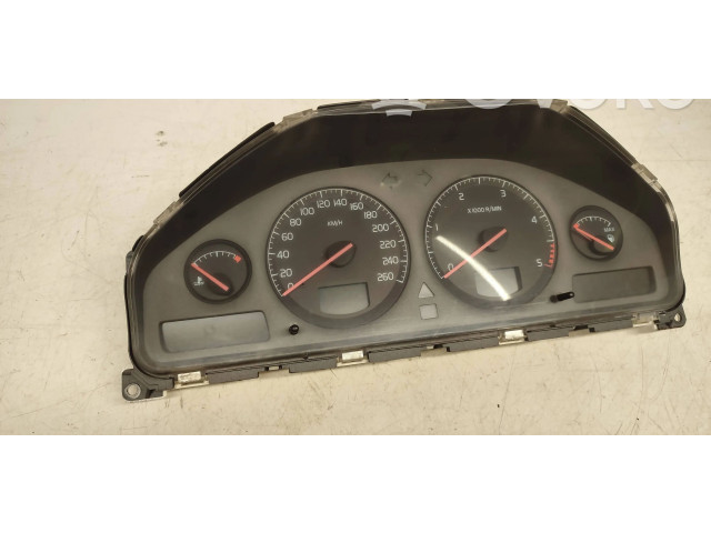 Панель приборов 9499671, 0195572   Volvo V70       