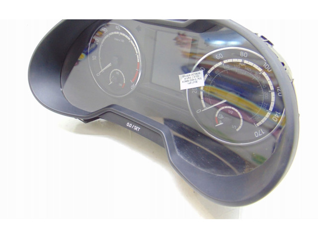 Панель приборов 5E0920971C Skoda Octavia Mk3 (5E)