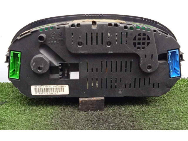 Панель приборов 1J0919991B Volkswagen Bora