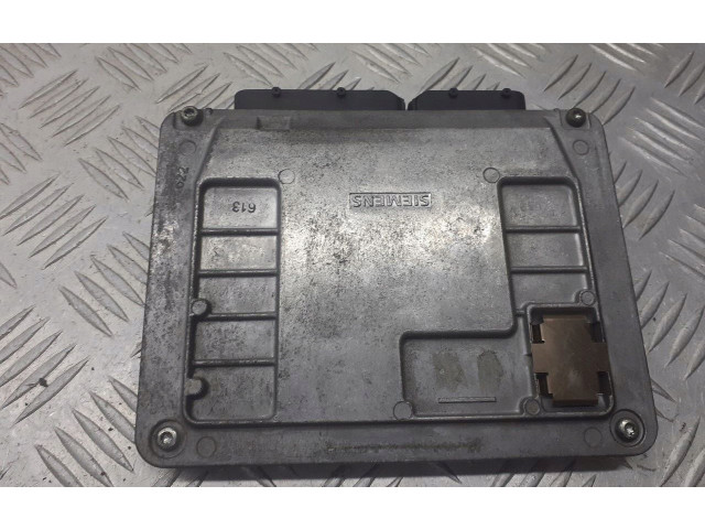 Блок управления двигателя 03D906032F   Skoda Fabia Mk1 (6Y)