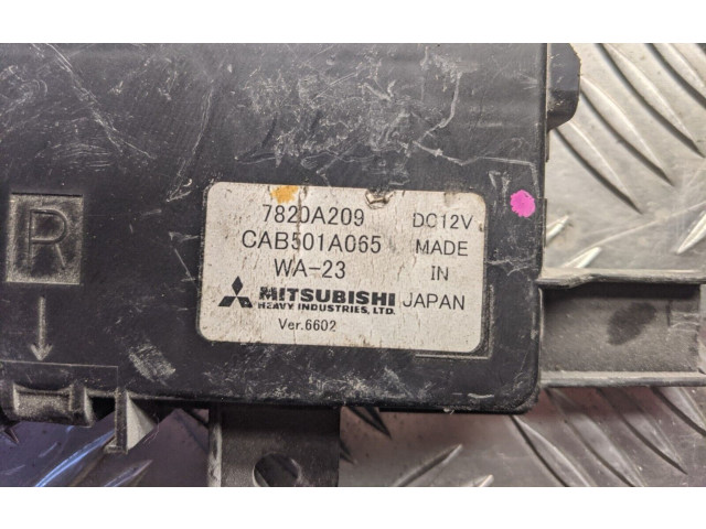Блок управления климат-контролем 7820A209, CAB501A065 Mitsubishi Colt