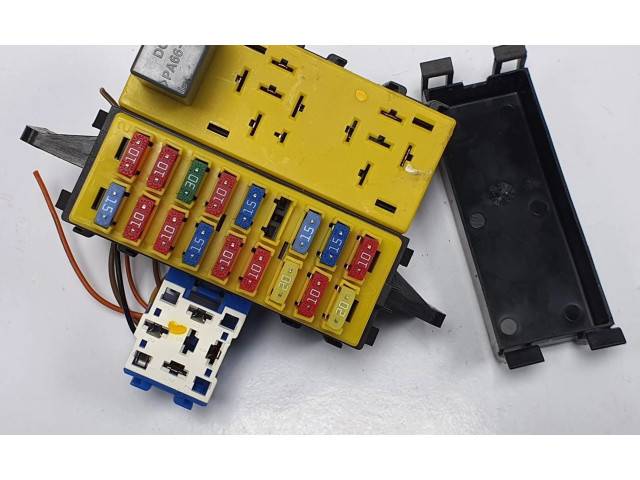 Блок предохранителей  PA66-GF33   Chevrolet Matiz    