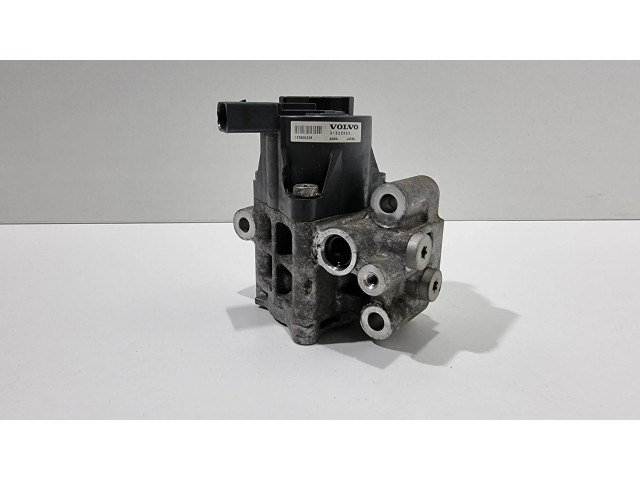 Масляный насос  D5244T15 31325625  Volvo V60 2.4