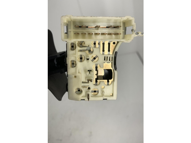 Ручка стеклоочистителей 142793 Renault Clio II