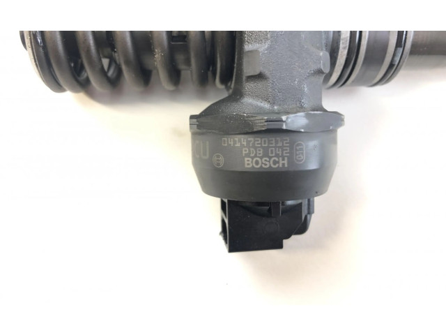 Комплект форсунок 0414720312, 038130073BQ Skoda Octavia Mk2 (1Z) BMM