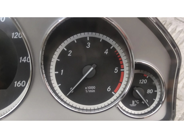 Přístrojová deska Mercedes-Benz E A207 2011 A2129001508