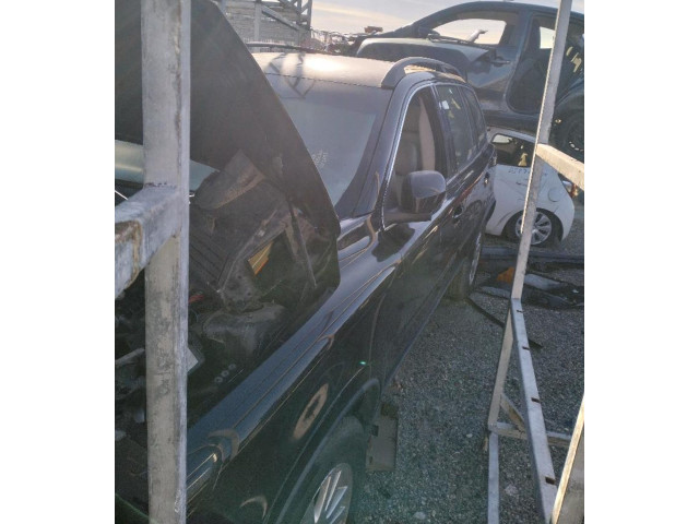 Рулевая рейка Радиатор охлаждающей жидкости Sinreferencia Volvo XC90 2003 - 2006 года