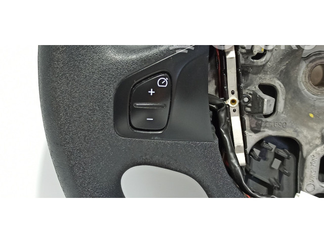 Volant Renault Captur 2014 484007342R, 6224690