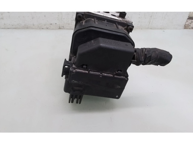 Блок АБС 27534SA011   Subaru  Forester SG  2003 - 2005 года