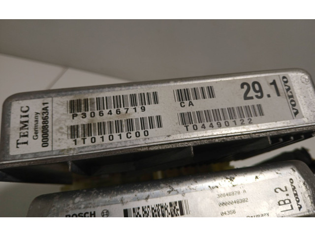 Блок управления двигателя 30646978A, 0281011441   Volvo XC90