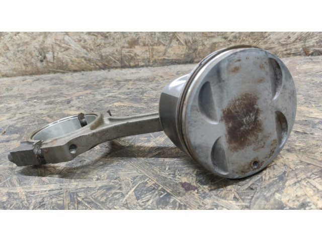 Píst 94L22 Cadillac SRX pro benzínový motor 3.6