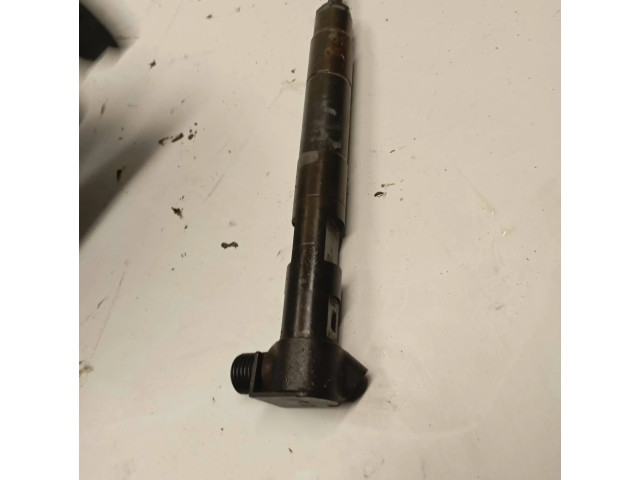Vstřikovač A6510704987, 28342997 Mercedes-Benz C W204 pro naftový motor 2.1 A651