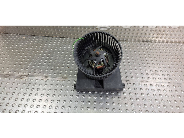 Вентилятор печки    1J1819021B   Audi A3 S3 8L