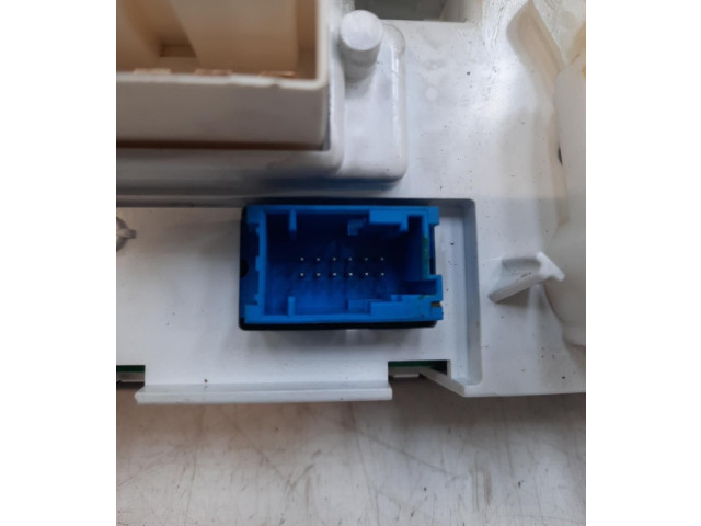 Блок управления климат-контролем 735447952   Fiat Grande Punto