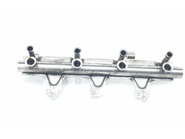 Топливная рампа 06J133317M, 06J133317AB Volkswagen Golf VI