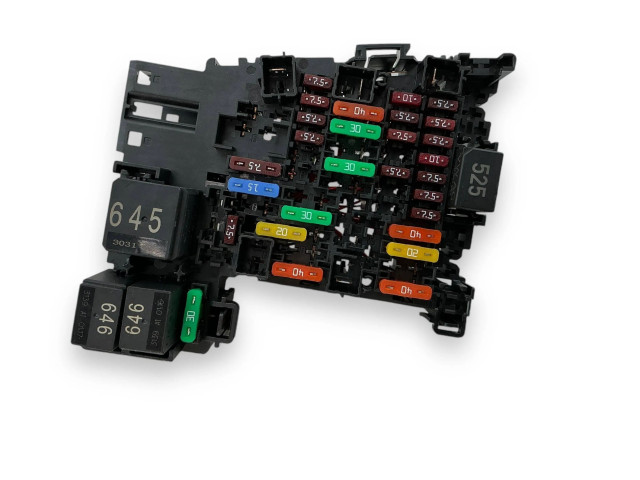 Блок предохранителей 5Q0937615C   Audi A3 S3 8V    