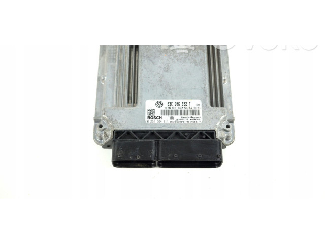 Řídící jednotka 03C906032T, 0261S04011 Volkswagen Tiguan 2011