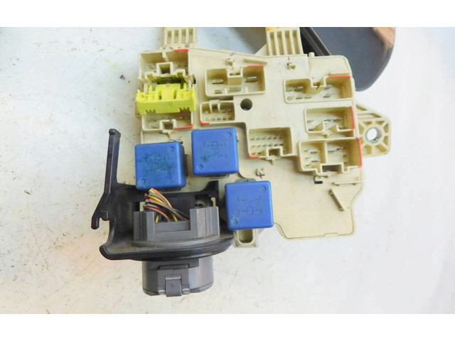 Řídící jednotka 8966106210   Lexus ES 250 - 300 - 330 1994