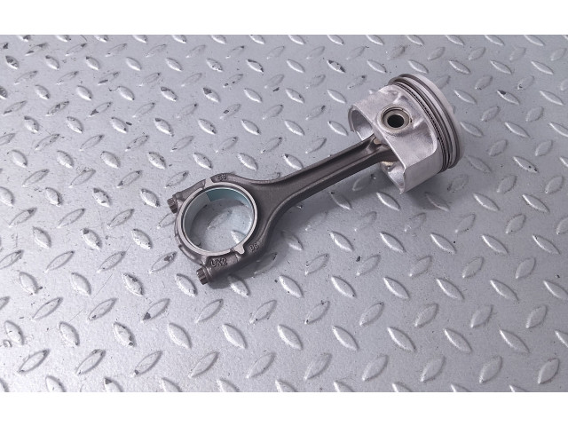 Поршень с шатуном DKLD 04C107065AT, 04E198401S Skoda Fabia Mk3 (NJ) для бензинового двигателя 1.0