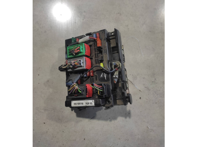 Блок предохранителей 9657608780   Citroen C8    