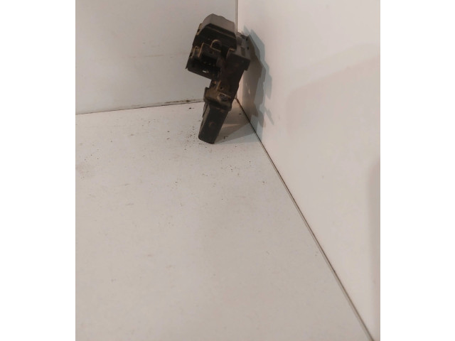 Замок багажника 8200497798B Renault Kangoo II 2008 - 2014 года