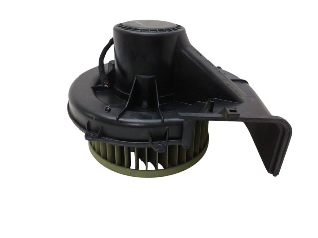 Вентилятор печки 6Q1820015 Audi A2