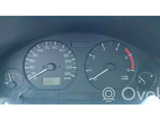 Панель приборов MR915790 Mitsubishi Carisma