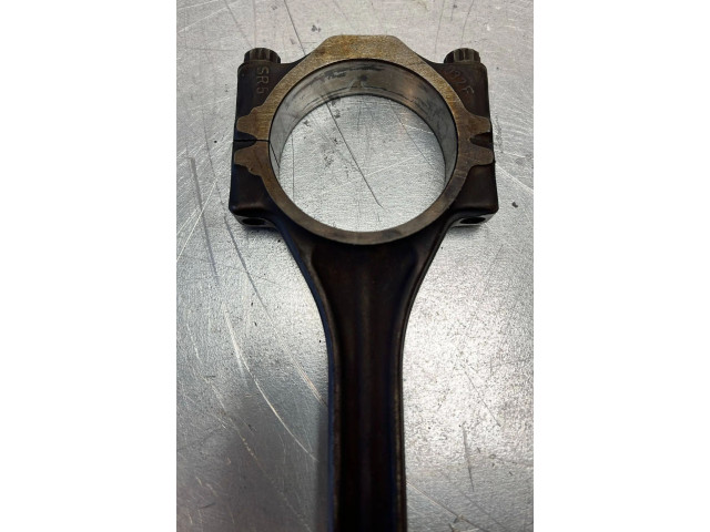 Шатун AKQ Volkswagen Golf IV