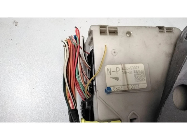 Блок комфорта 823053023, 710241443 Lexus IS 220D-250-350