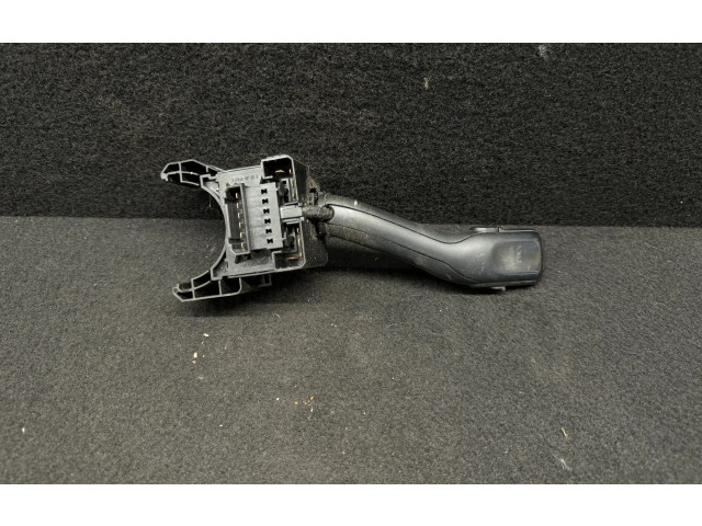 Ручка стеклоочистителей 4B0953503H   Volkswagen PASSAT B5.5