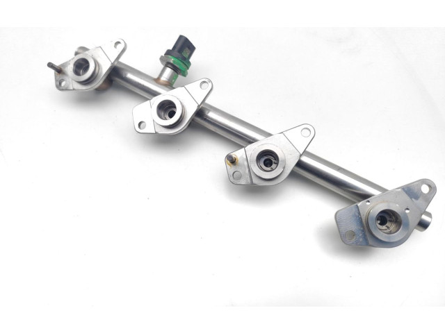 Vstřikovací lišta A2700701400, A2700780645 Mercedes-Benz GLA W156 M270.910