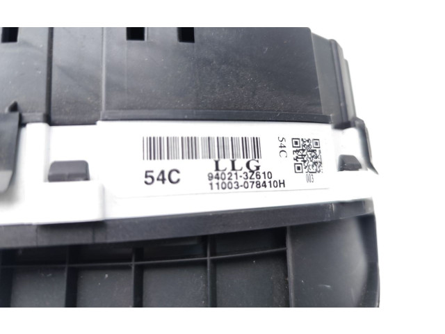 Přístrojová deska Hyundai i40 2017 94021-3Z610, 11003-078410H