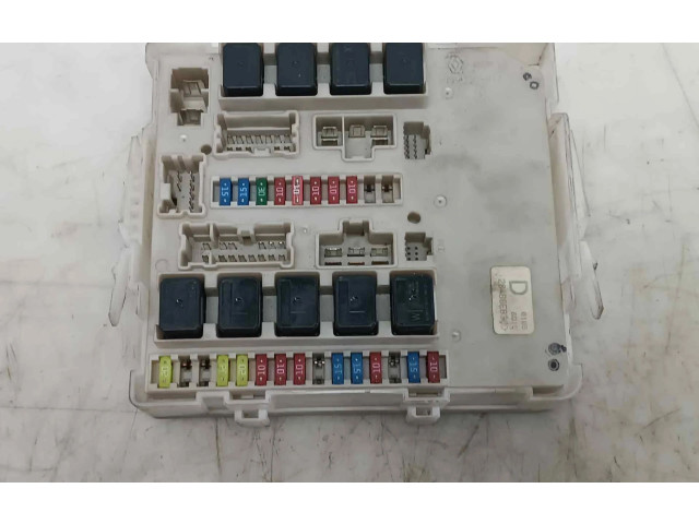   Pojistková skříňka 284B6E   Nissan Navara D40 2009