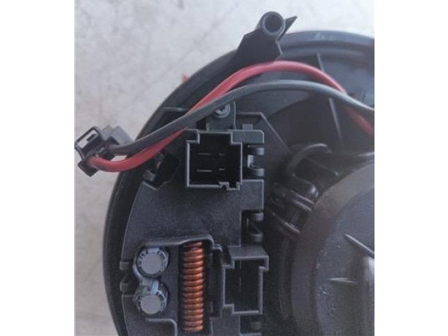 Вентилятор печки 5Q0907521F Volkswagen Golf VII